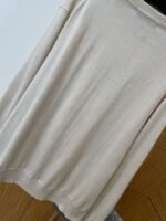 LV Leather Emblem Crew Neck Knit Sweater - 图片 7