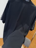Balenciaga Plain Knit Striped Crew Neck T-Shirt 1 - 图片 8