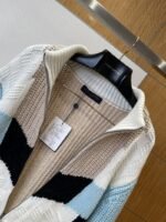 LV Embroidered Color-Blocked Zipper Knit Jacket - 图片 5