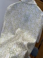 LV All-Over Letter Print Short-Sleeve Shirt - 图片 7
