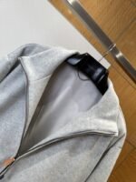 LV Heavyweight Cotton Stand Collar Zip Jacket - 图片 9