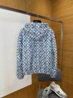 LV All-Over Logo Reversible Hooded Jacket - 图片 2