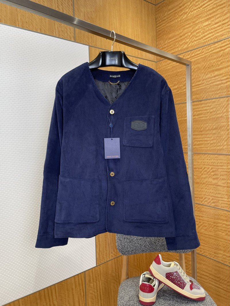 wsxc1773279342386_0.jpg LV Pocket Leather Label V-Neck Cardigan Jacket - 图片 1