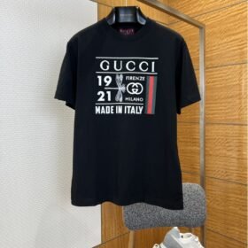 Gucci Vintage Dragonfly Logo Embroidered Short-Sleeve T-Shirt