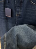 LV Long Straight-Leg Distressed Jeans - 图片 5