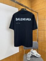 Balenciaga Distressed Letter Print Short-Sleeve T-Shirt - 图片 2