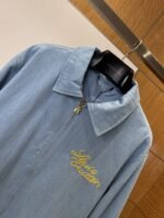 LV Hand-Embroidered Logo Lapel Denim Jacket - 图片 3