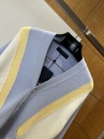 LV Pocket Embroidered V-Neck Color-Block Knit Cardigan - 图片 3