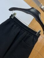 LV Logo-Embossed Drawstring Casual Shorts 1 - 图片 6