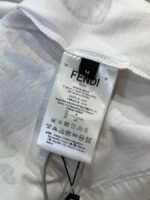 Fendi Short-Sleeve T-Shirt with Alphabet Floral Print - 图片 9
